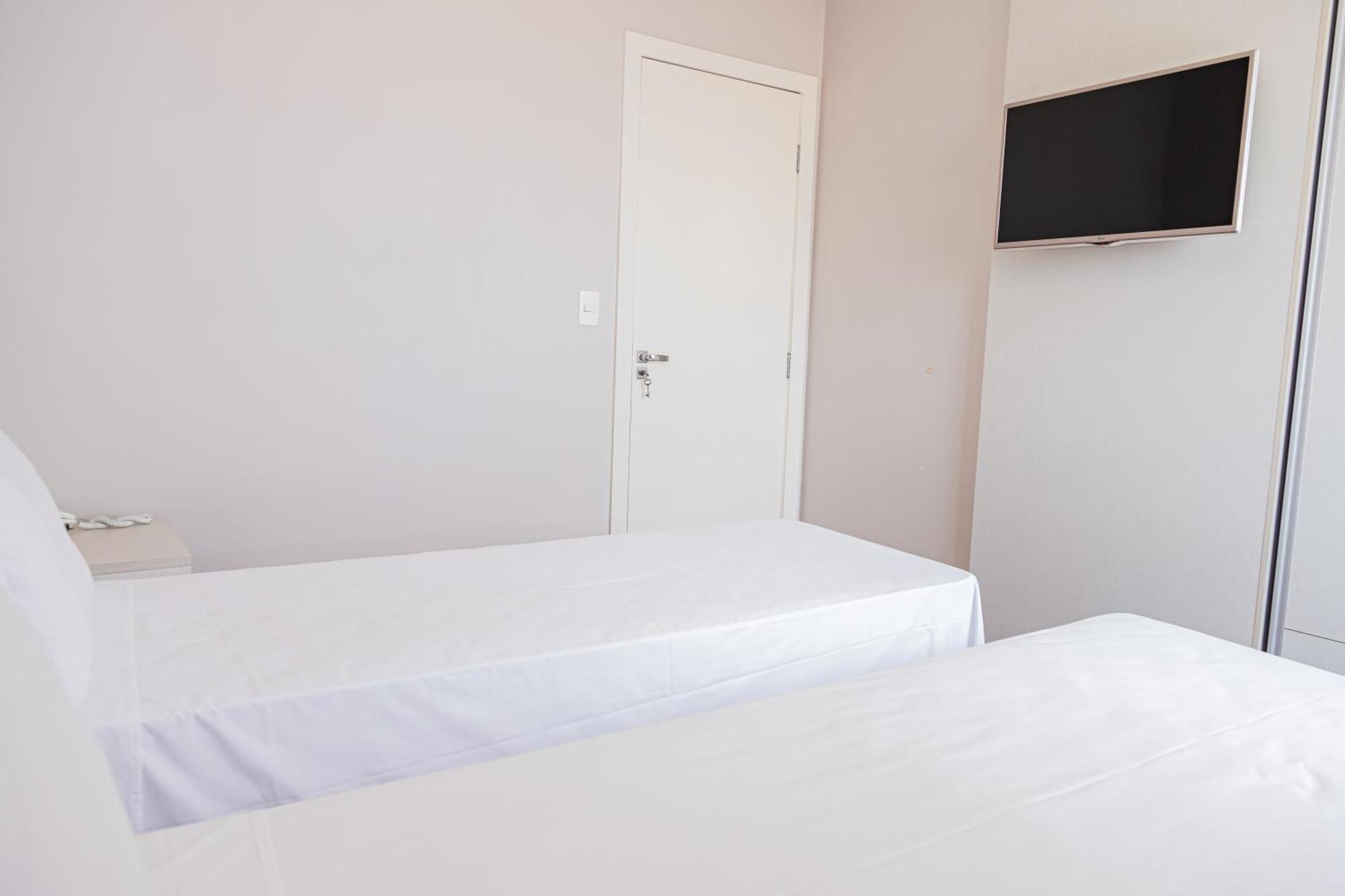 Hotel Eldorado Flat 孔塔任 外观 照片